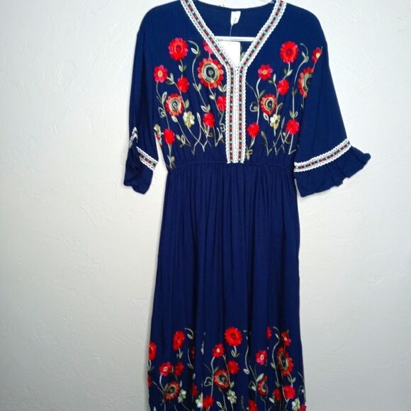 Dresses & Skirts - Shineflow Blue Embroidered Floral Dress